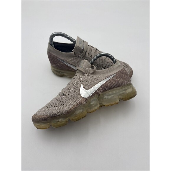 Nike Womens Air Vapormax Flyknit 849557-202 Gray Lace Up Sneaker Shoes Size 7 - Picture 2 of 8